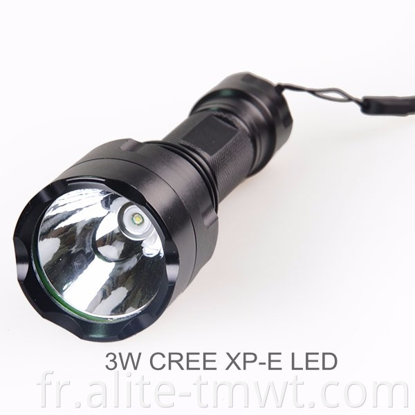 1 Modèle de lampe de poche tactique LED T6 High Light avec interrupteur de pression